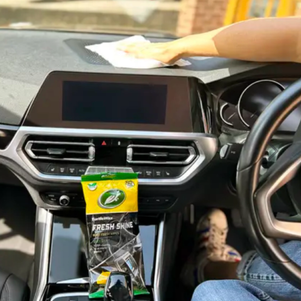 Turtle Wax Fresh Shine Gloss Wipes - Spring Fresh Scent