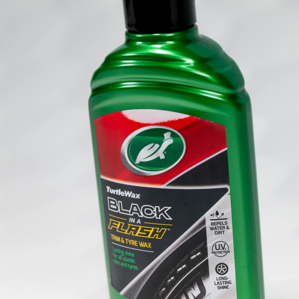 Turtle Wax Black In A Flash Tyre Dressing (300ml)